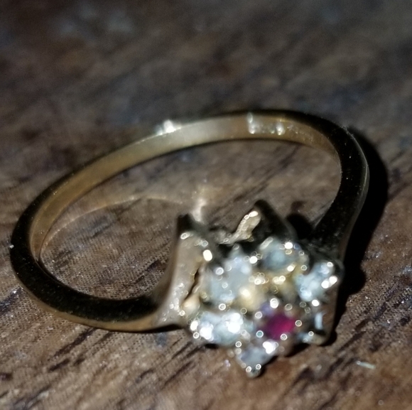 Vintage Flower diamond RUBY Ring 14K yellow gold. - Picture 4 of 4